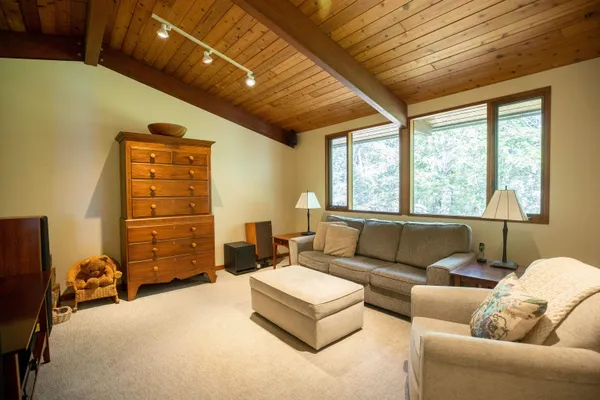 $1,800,000 | 118 LaChance Drive, Rindge, NH 03461