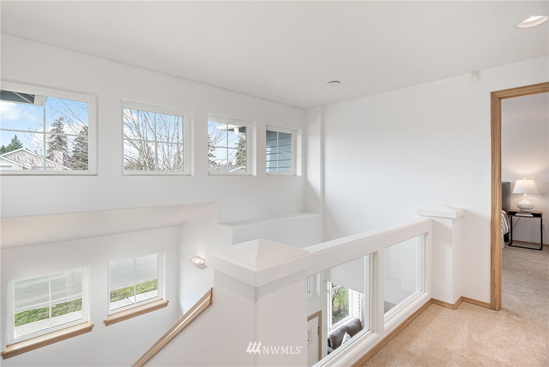 950 Anacortes Avenue Northeast Renton, WA 98059 - Photo 16 of 29