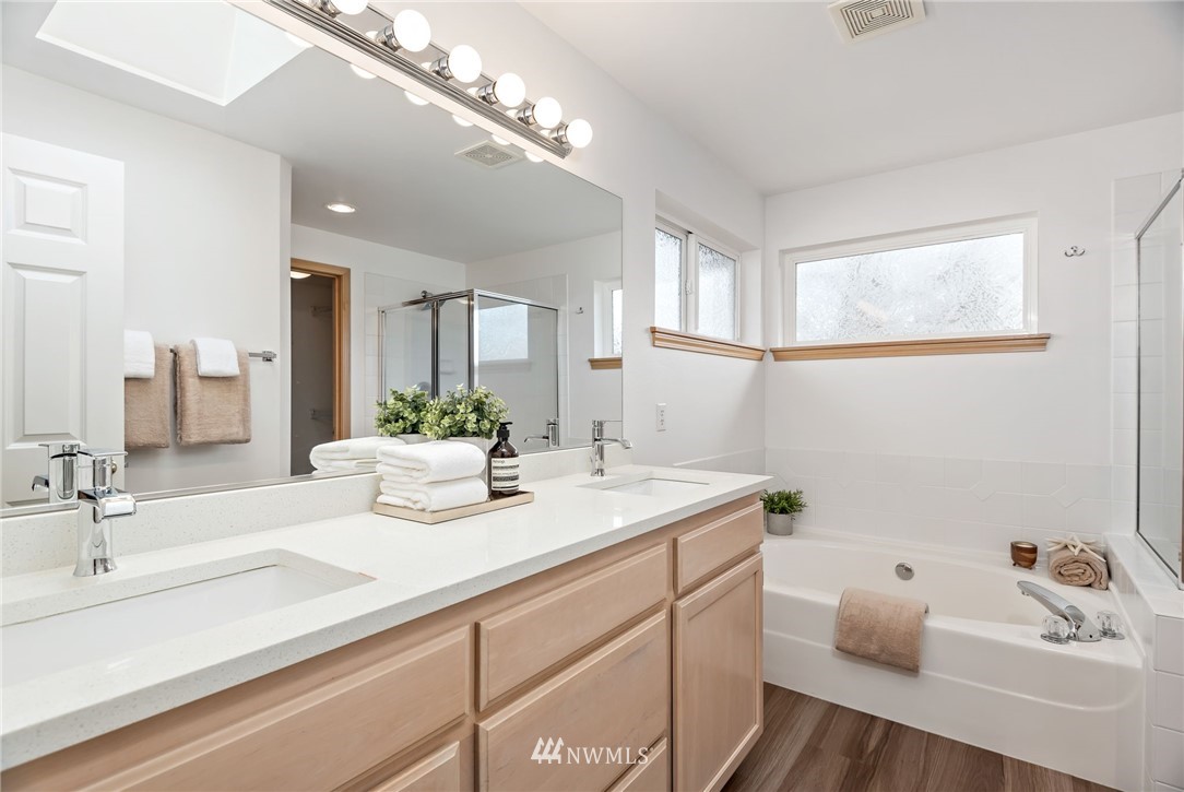 950 Anacortes Avenue Northeast Renton, WA 98059 - Photo 20 of 29