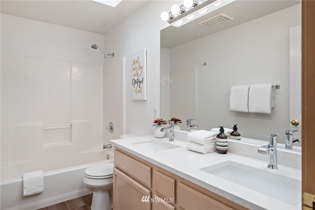 950 Anacortes Avenue Northeast Renton, WA 98059 - Photo 24 of 29