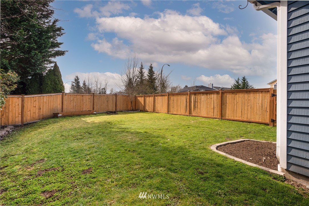 950 Anacortes Avenue Northeast Renton, WA 98059 - Photo 28 of 29