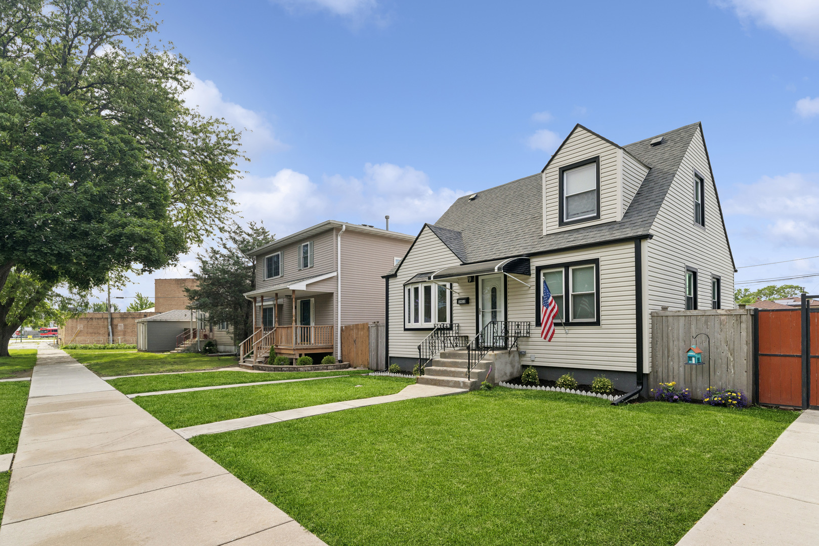 3933 West 85th Place Chicago, IL 60652 - Photo 2 of 24