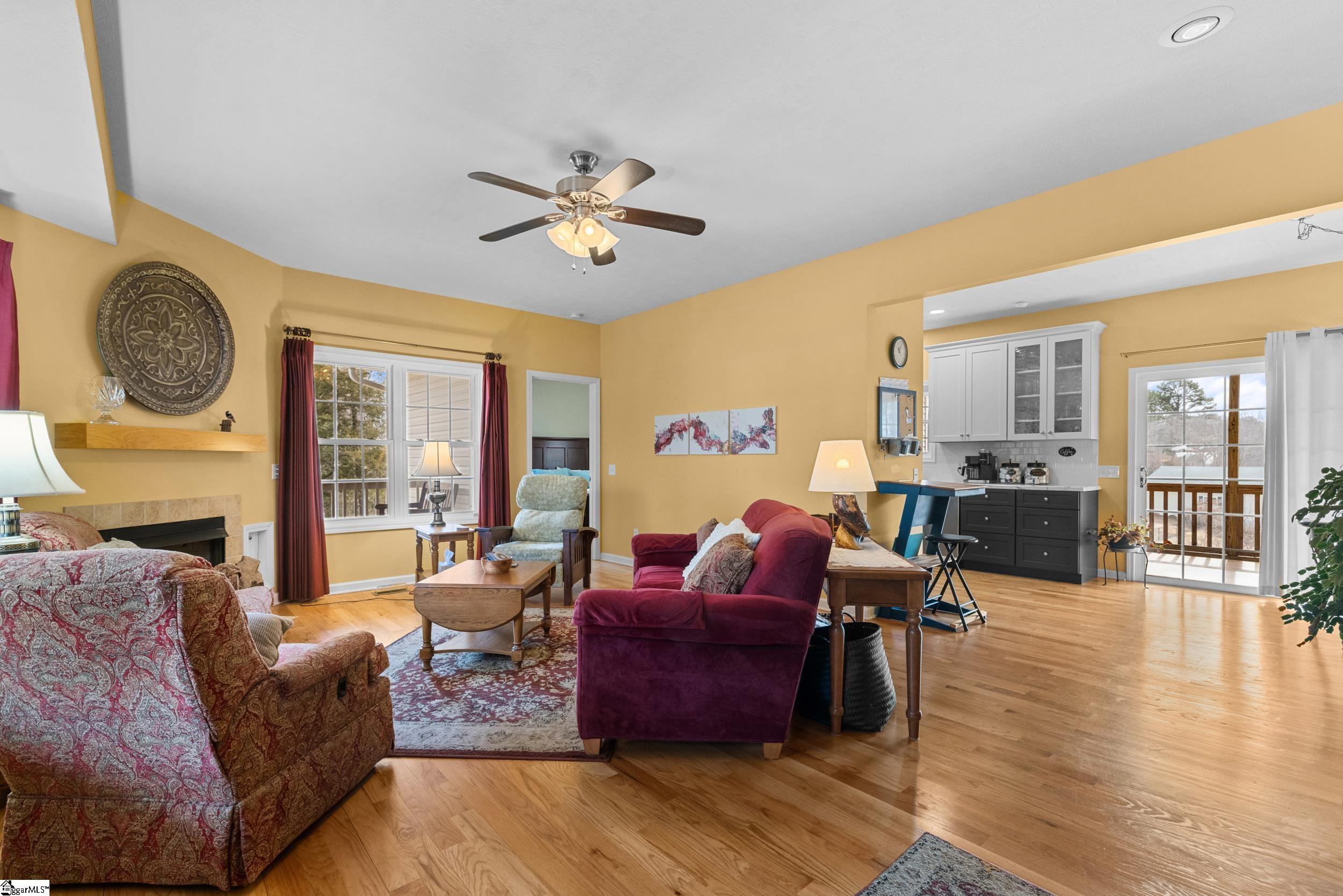 13009 Danube Circle Seneca, SC 29672 - Photo 10 of 47