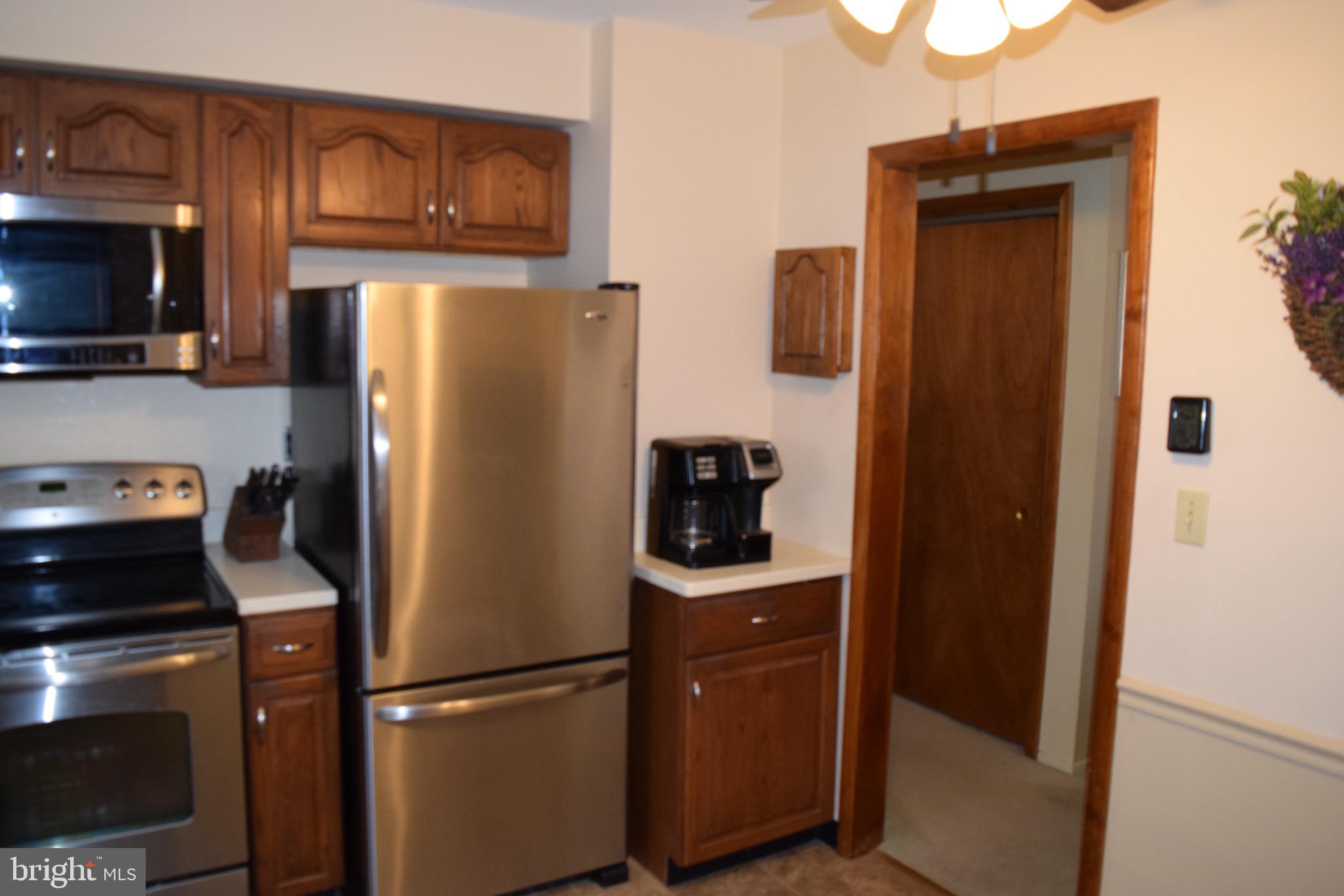 148 Blue Jay Road Chalfont, PA 18914 - Photo 8 of 28 Gallery Image 8