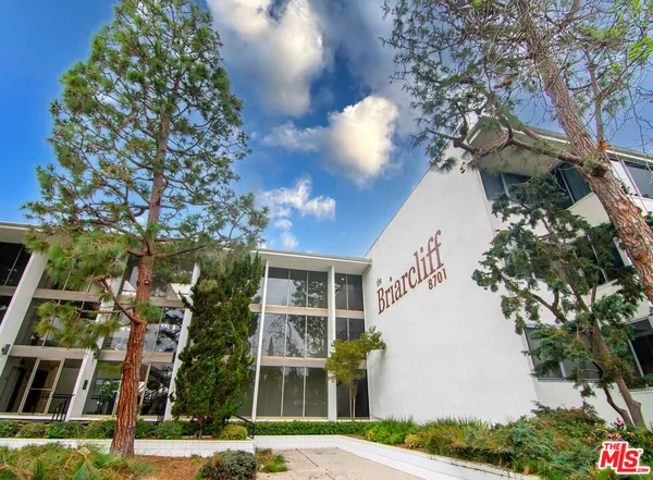 $849,000 | 8701 Delgany Avenue, Unit 208, Playa del Rey, CA 90293