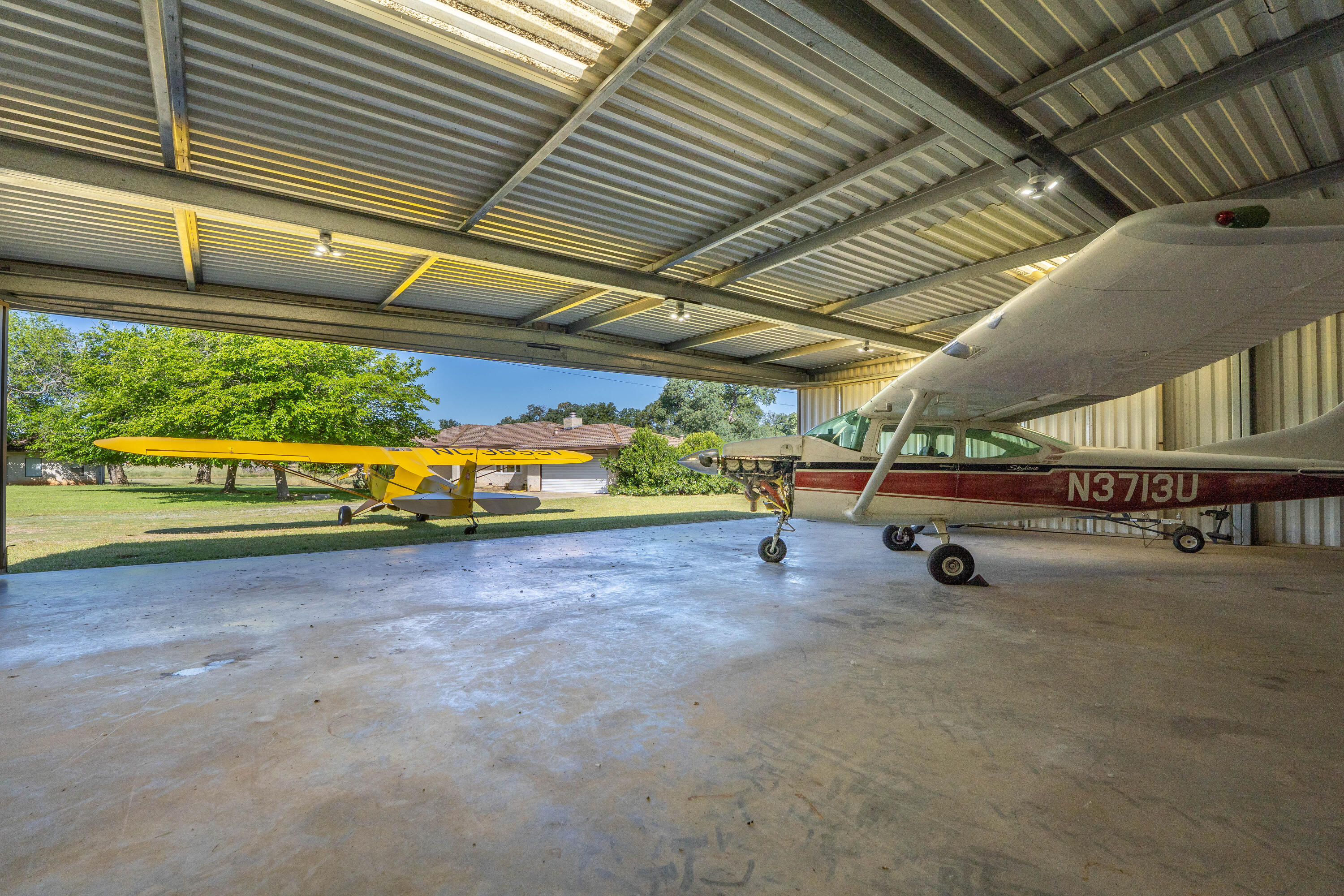 13220 Aztec Lane Red Bluff, CA 96080 - Photo 44 of 56 Hanger 2