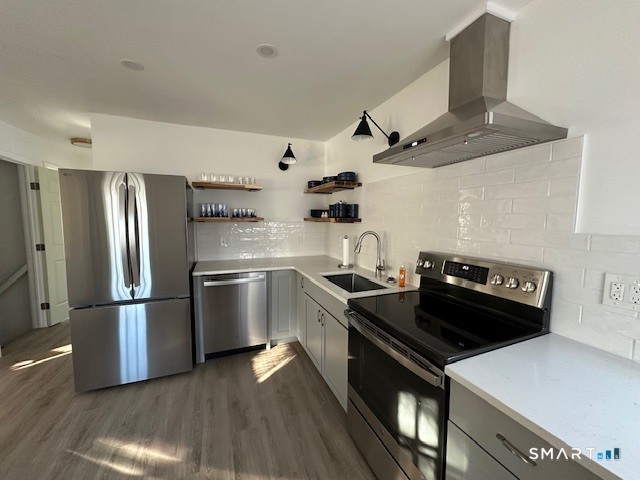 15 Oakwood Road East Lyme, CT 06357 - Photo 5 of 26