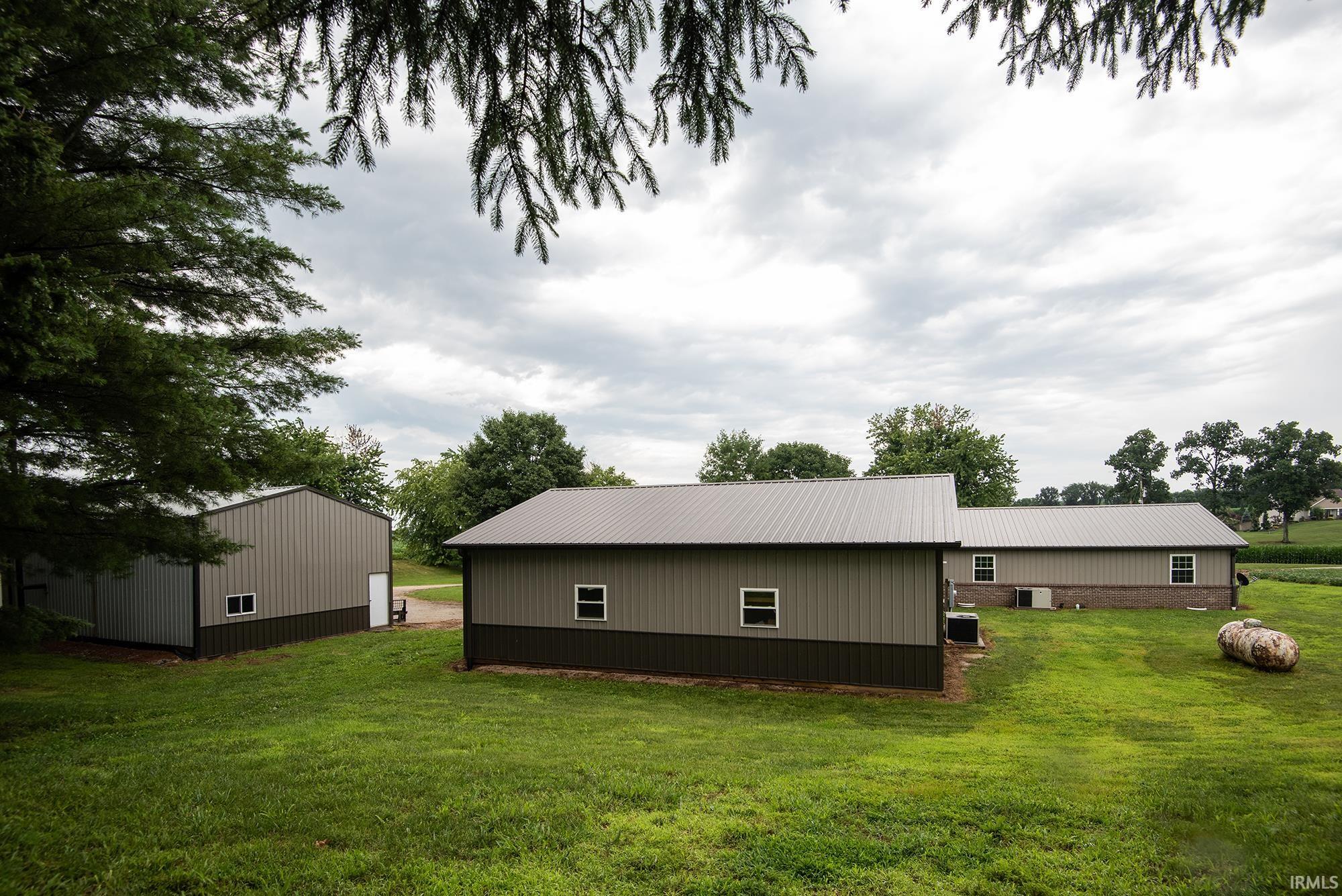 2219 Loudermilk Road Vincennes, IN 47591 - Photo 16 of 50
