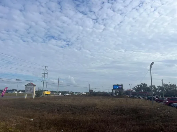 $850,000 | 2401 Griffin Road, Unit E, Bartow, FL 33830