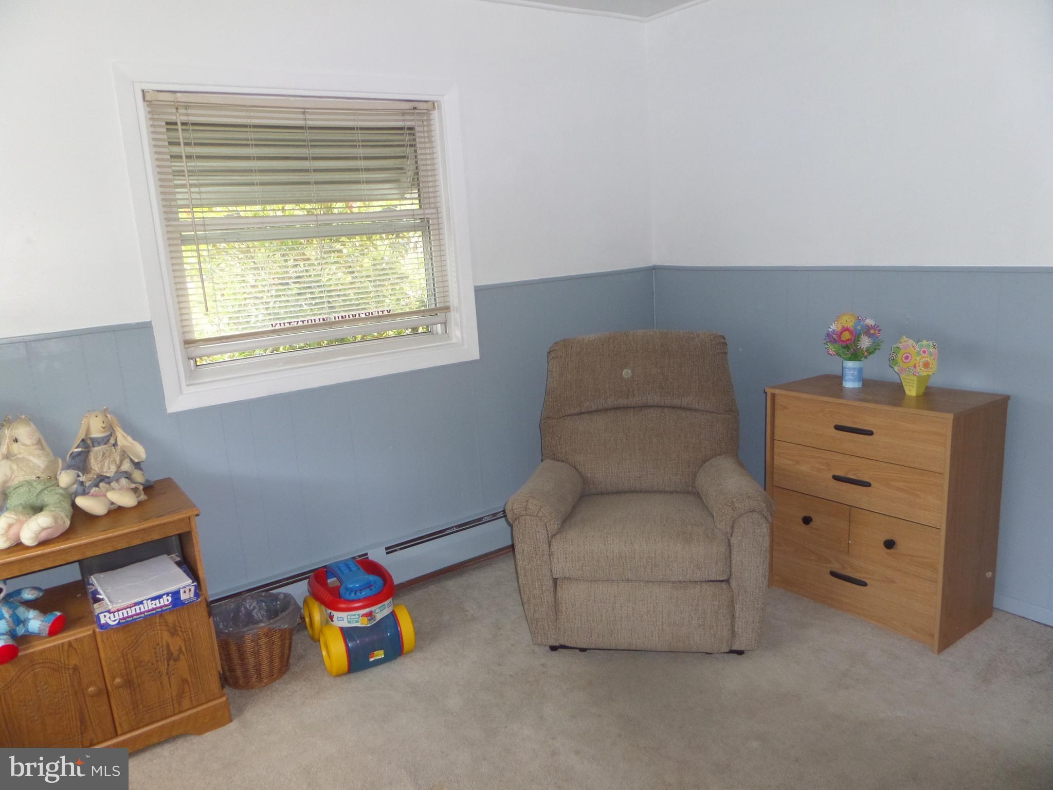 14 Inland Road Levittown, PA 19057 - Photo 15 of 33 Office? or Downstairs bedroom #4 (12x11 sqft)