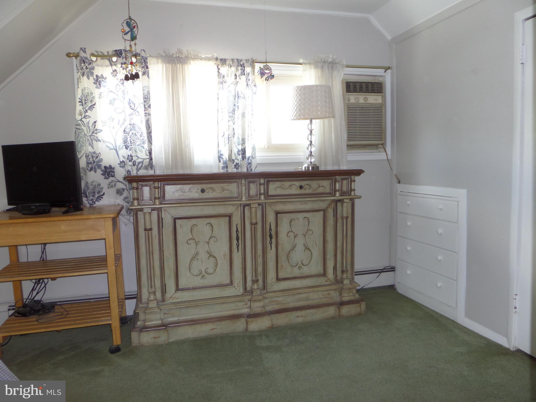 14 Inland Road Levittown, PA 19057 - Photo 26 of 33 Upstairs bedroom #2 (16x9... yes dormered too!!)