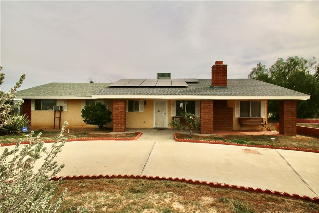 8747 Balsa Avenue Yucca Valley, CA 92284 - Photo 1 of 42