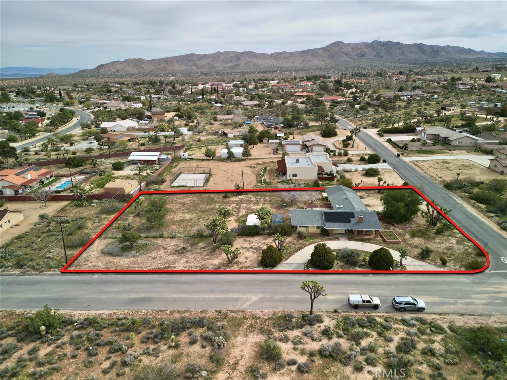 8747 Balsa Avenue Yucca Valley, CA 92284 - Photo 2 of 42