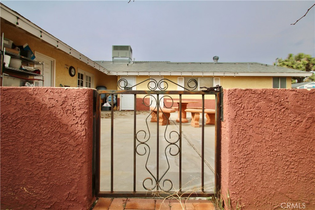 8747 Balsa Avenue Yucca Valley, CA 92284 - Photo 24 of 42