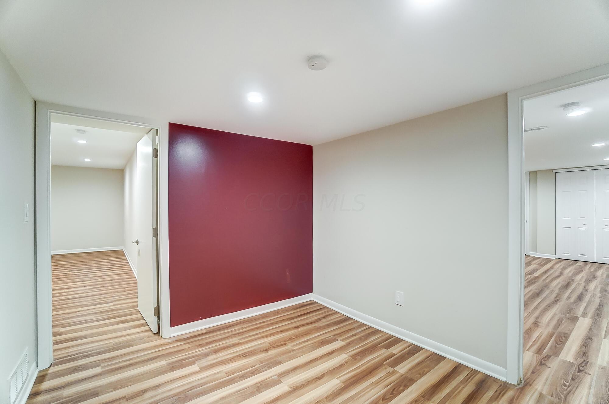 1421 Kenwick Road Columbus, OH 43209 - Photo 54 of 82 054