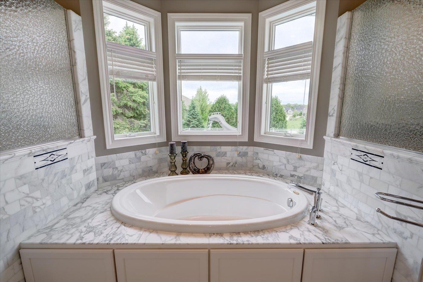 5571 Surrey Lane Waunakee, WI 53597 - Photo 31 of 90