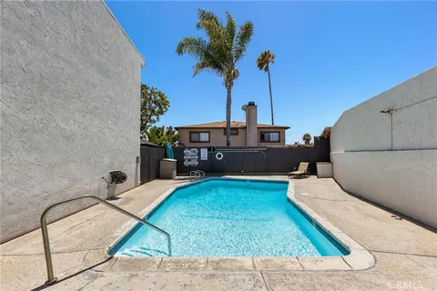 $1,100,000 | 1710 Grant Avenue, Unit 20, Redondo Beach, CA 90278
