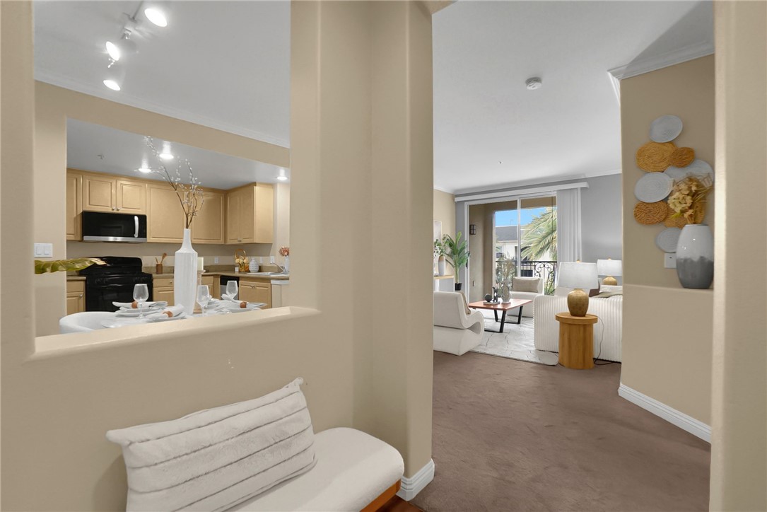 2405 Watermarke Place Irvine, CA 92612 - Photo 2 of 27