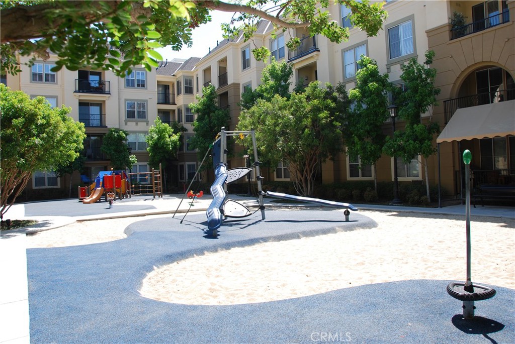 2405 Watermarke Place Irvine, CA 92612 - Photo 26 of 27 Playground