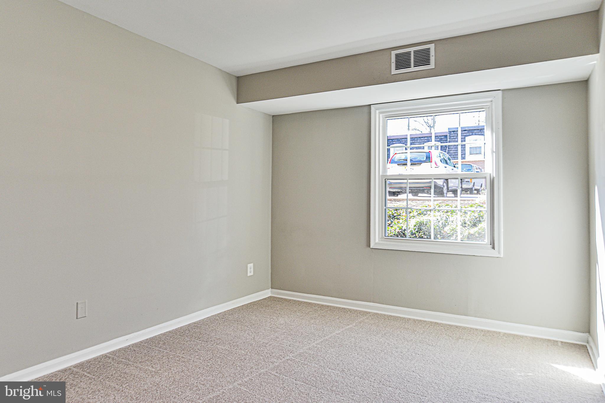 5905 Bayshire Road, Unit 178 Springfield, VA 22152 - Photo 22 of 33 Second bedroom