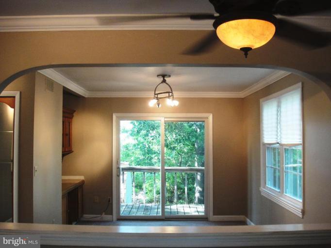 262 Lake Riviera Road Pasadena, MD 21122 - Photo 12 of 25 Family Room #3
