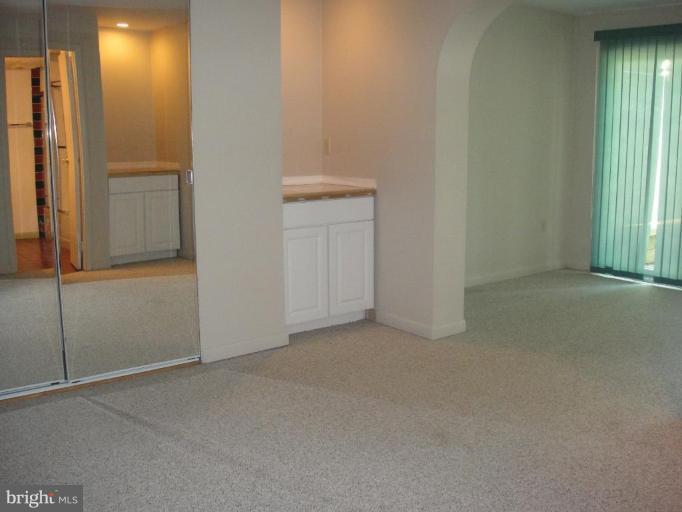 262 Lake Riviera Road Pasadena, MD 21122 - Photo 14 of 25 Master bdr has bath & sitting rm w/waterview