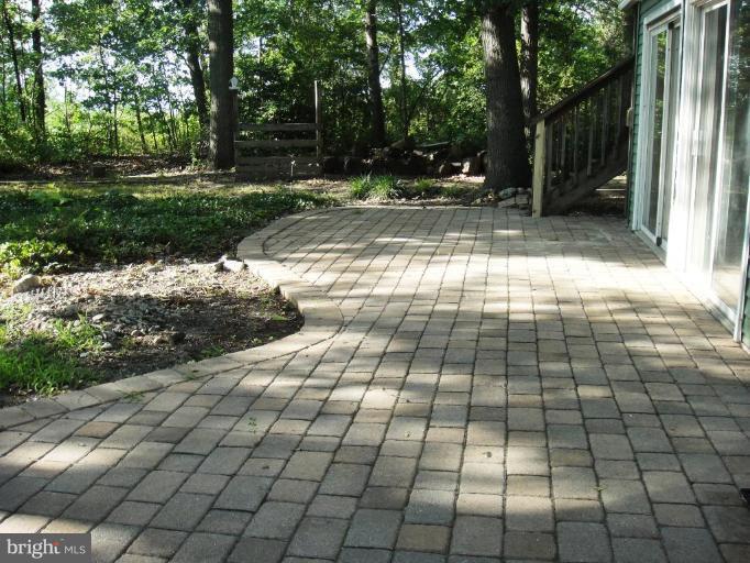 262 Lake Riviera Road Pasadena, MD 21122 - Photo 19 of 25 Patio