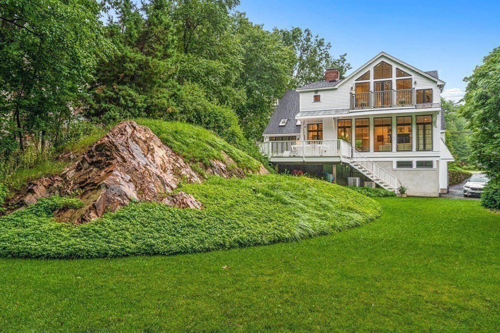 107 Cliff Road Wellesley, MA 02481 - Photo 17 of 18