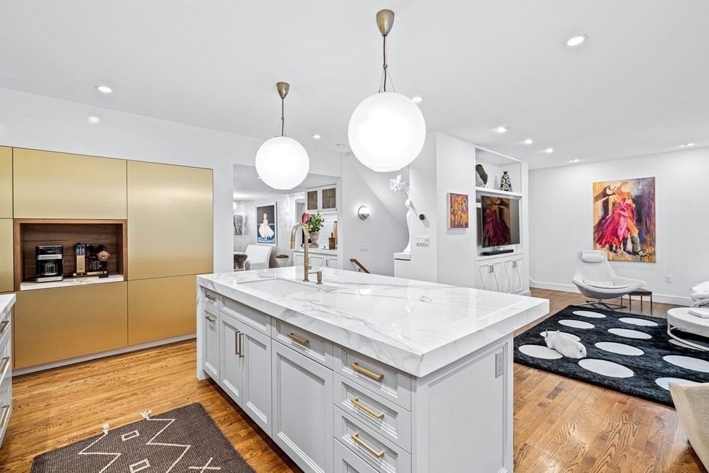 107 Cliff Road Wellesley, MA 02481 - Photo 7 of 18
