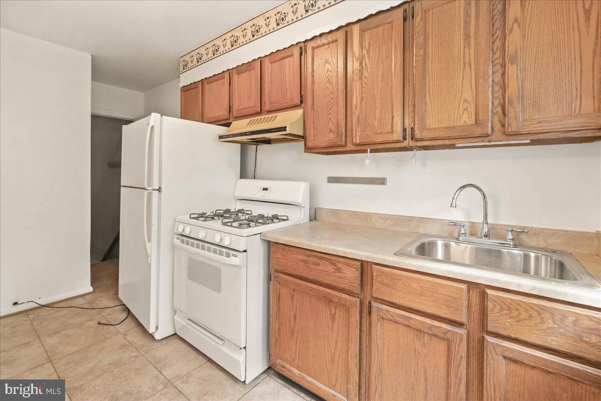 11941 Andrew Street Silver Spring, MD 20902 - Photo 5 of 24