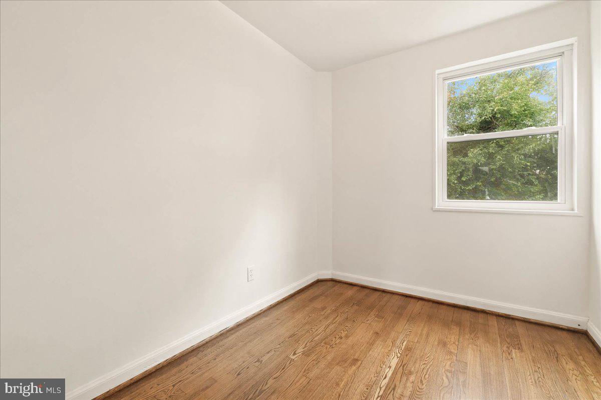 11941 Andrew Street Silver Spring, MD 20902 - Photo 8 of 24 2nd bedroom on upper level