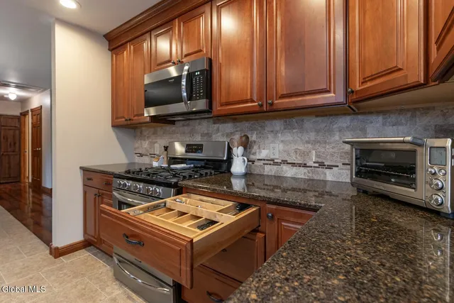 $364,900 | 195 Birds Hill Road, Sand Lake, NY 12018