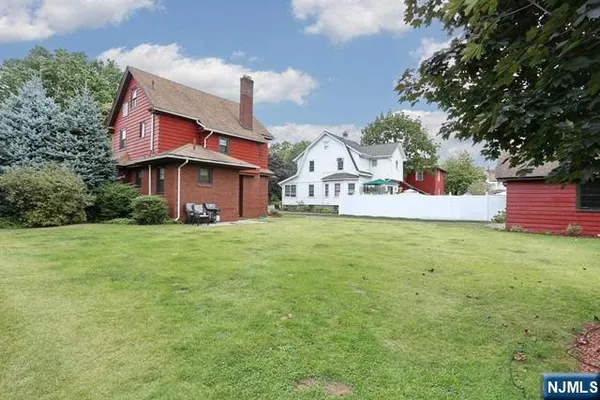 $4,500 | 220 Raymond Street, Hasbrouck Heights, NJ 07604