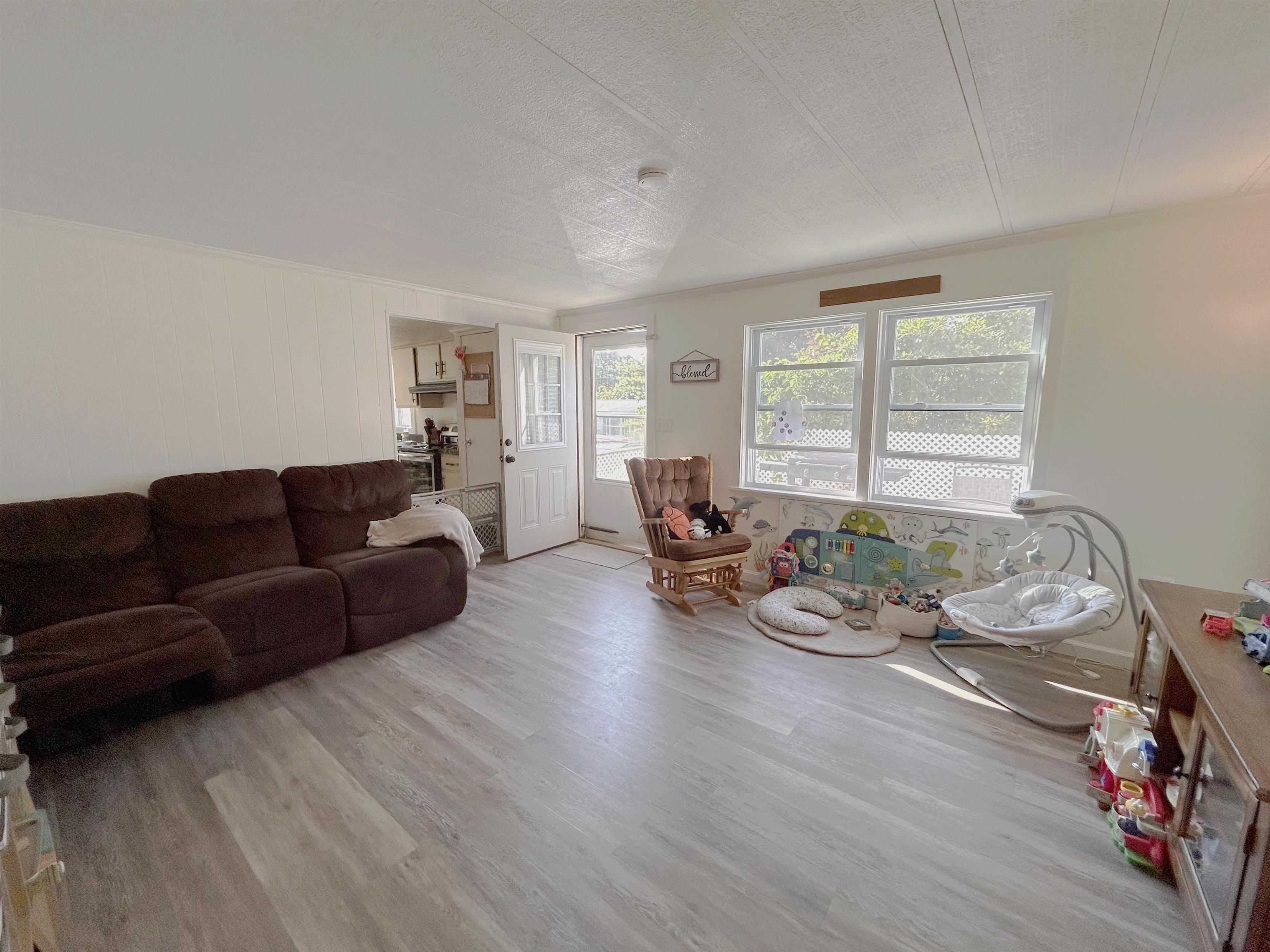 16 Sumac Street Exeter, NH 03833 - Photo 4 of 43 Gallery Image 4