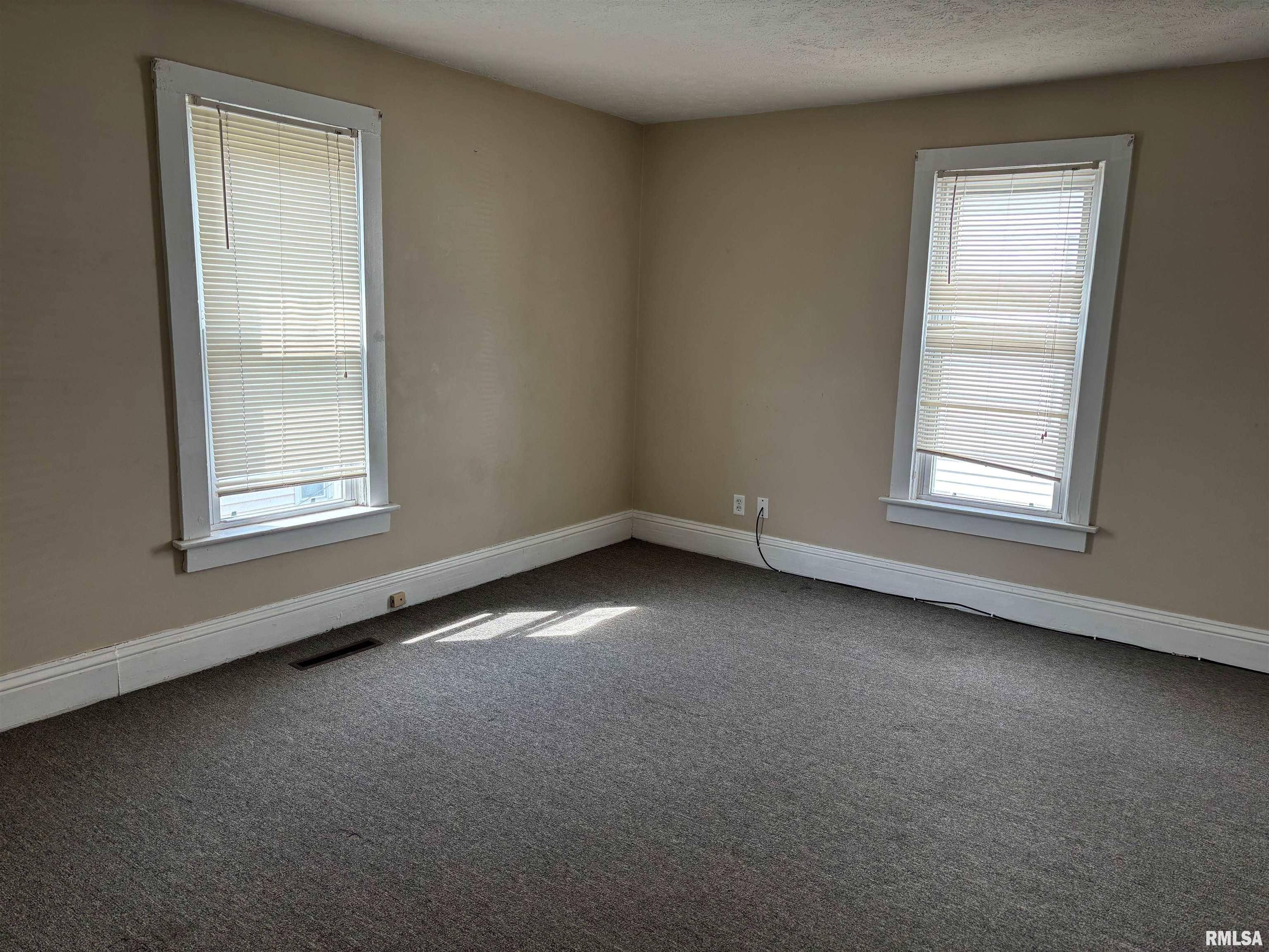 230 East Lawrence Avenue Springfield, IL 62704 - Photo 14 of 26