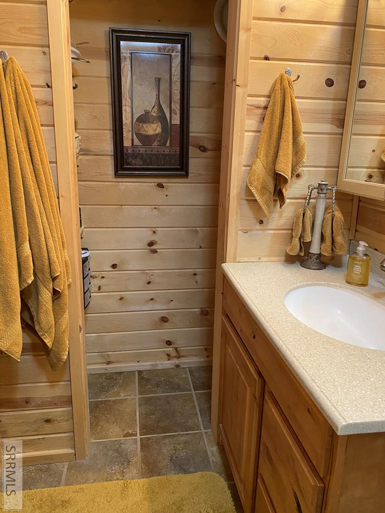 4175 South Big Springs Loop Road Island Park, ID 83429 - Photo 23 of 48 Master closet