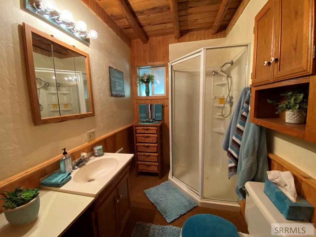 4175 South Big Springs Loop Road Island Park, ID 83429 - Photo 24 of 48 Main bathroom