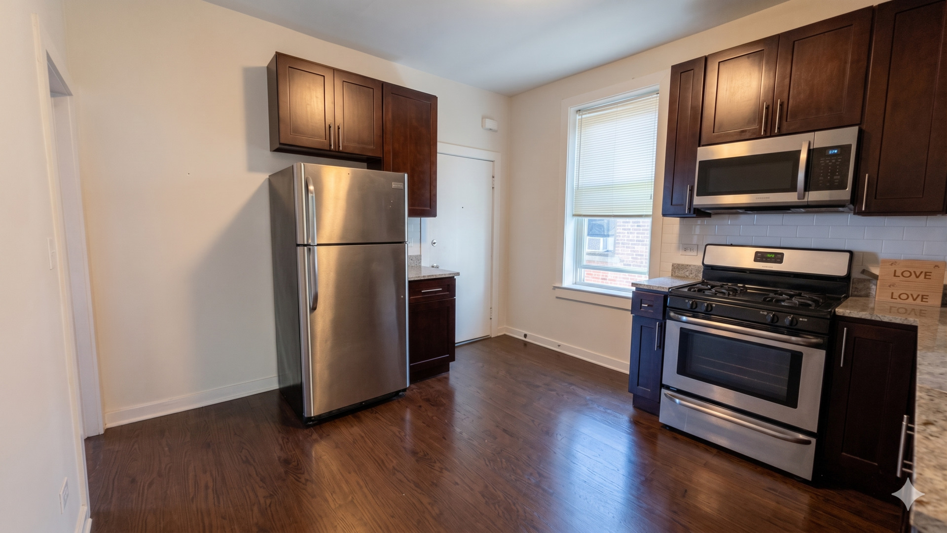 3363 South Racine Avenue, Unit 3F Chicago, IL 60608 - Photo 9 of 11