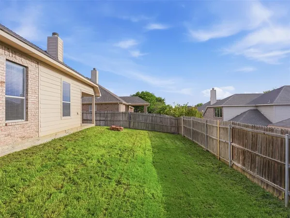 $2,450 | 7932 Branch Hollow Trail, Fort Worth, TX 76123