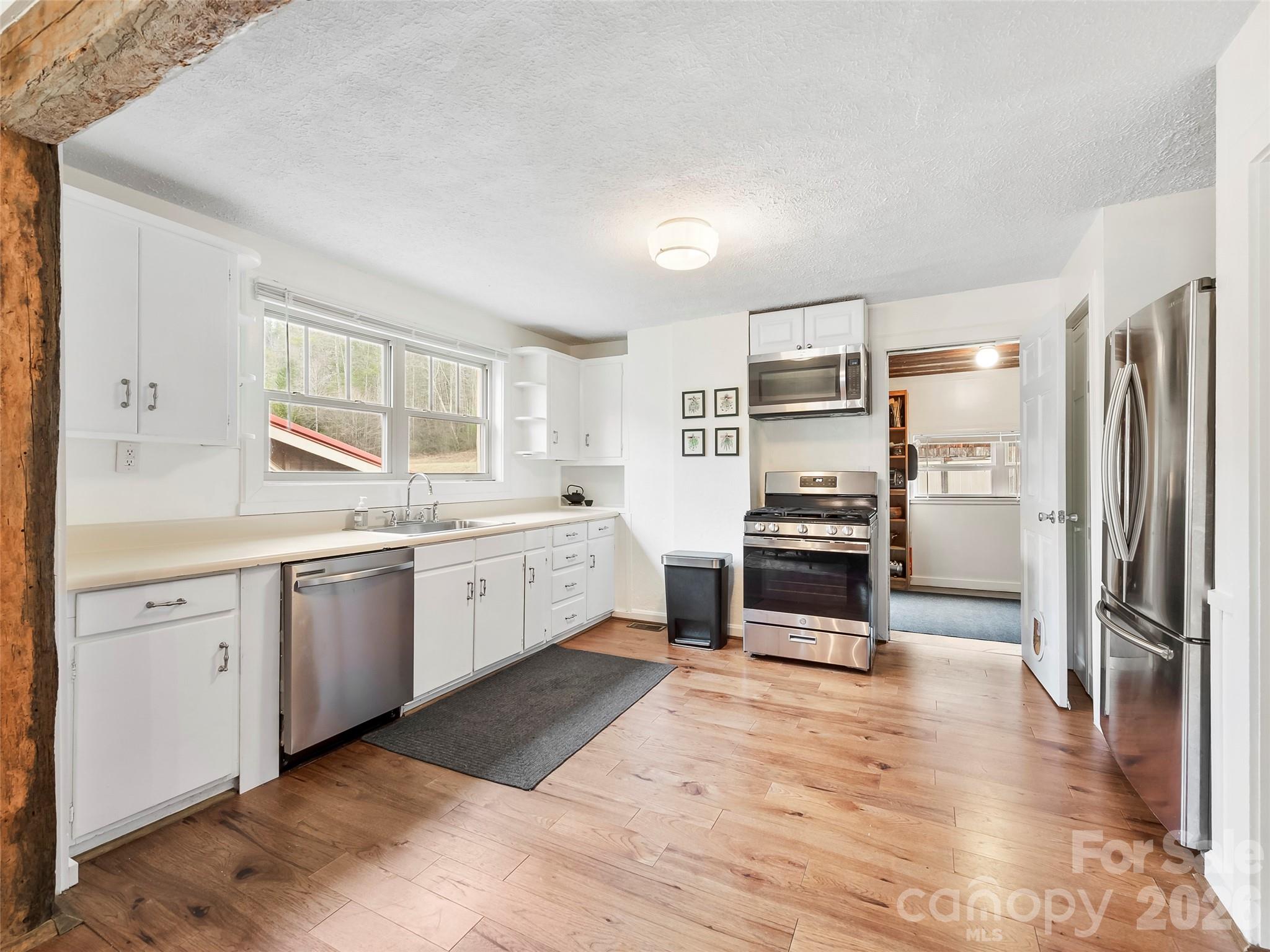 58 Gunter Town Road Marshall, NC 28753 - Photo 11 of 46