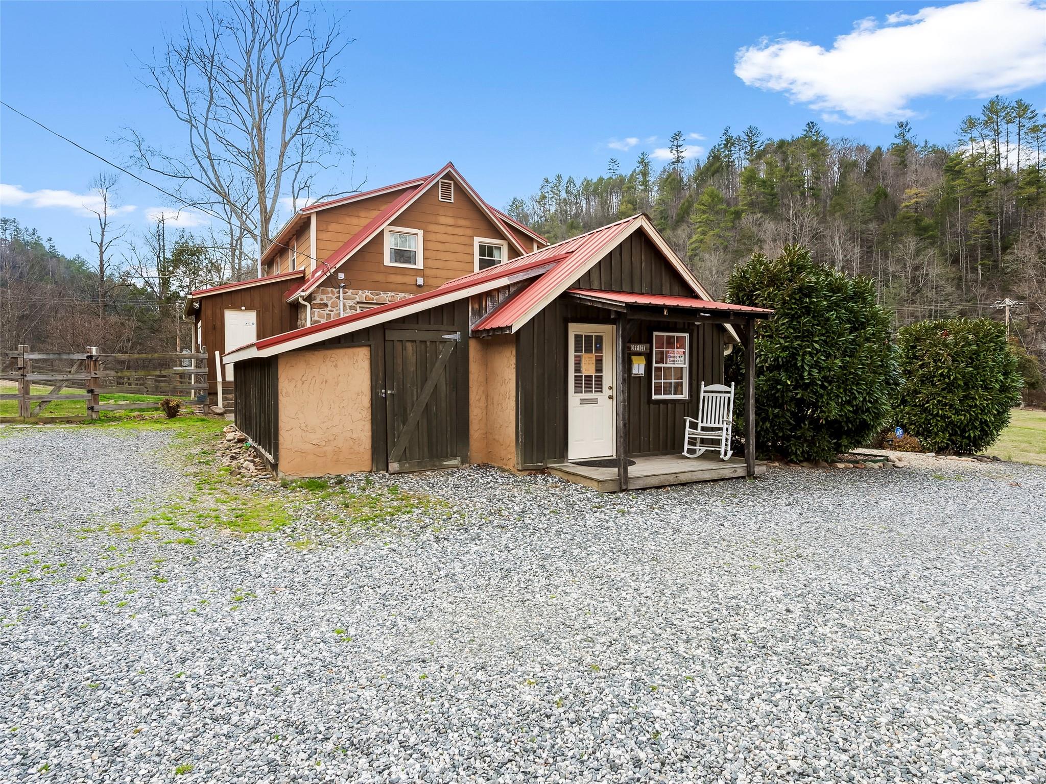 58 Gunter Town Road Marshall, NC 28753 - Photo 37 of 46