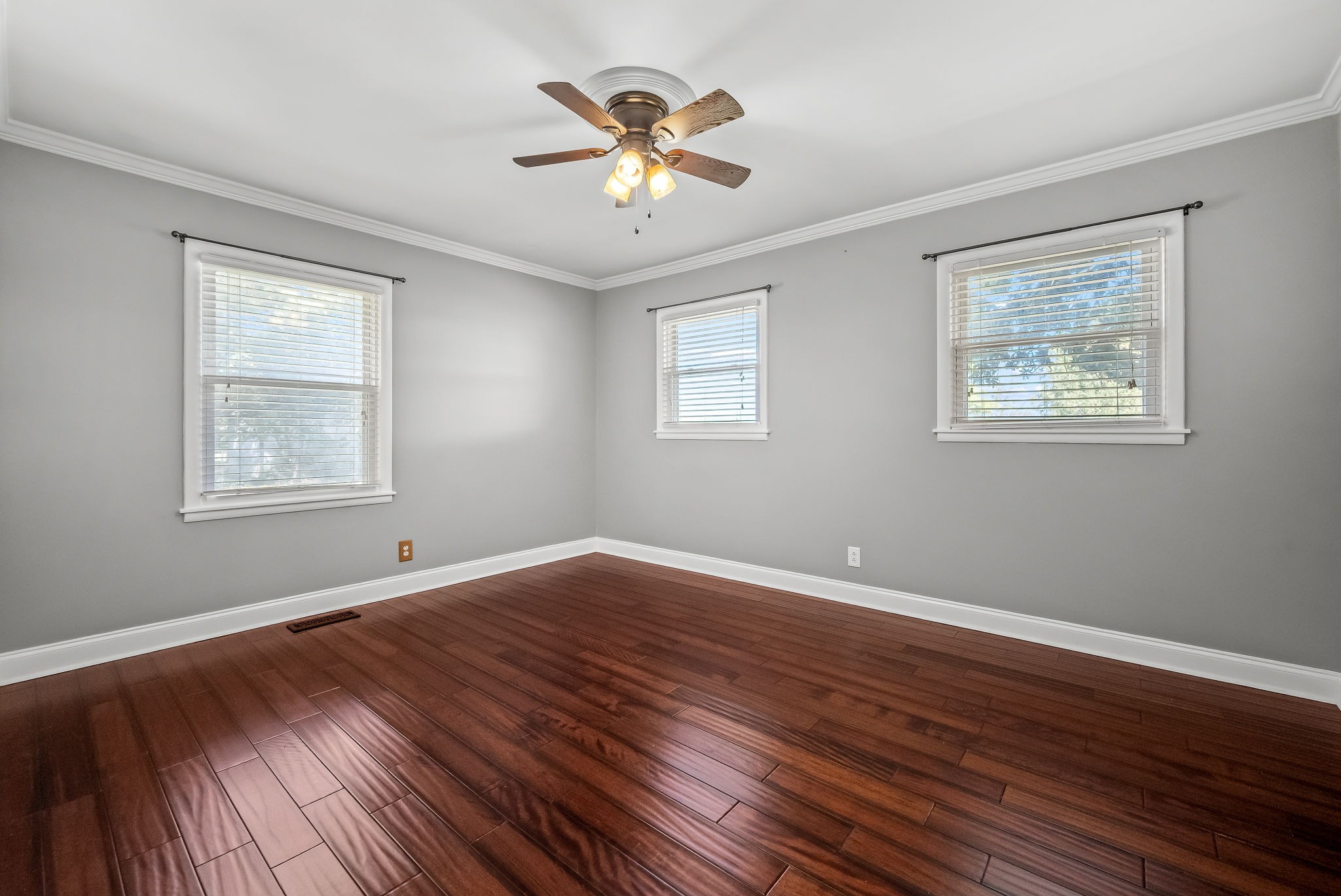 2329 Dilton Mankin Road Murfreesboro, TN 37127 - Photo 35 of 95 a view of room with window ceiling fan and hardwood floor