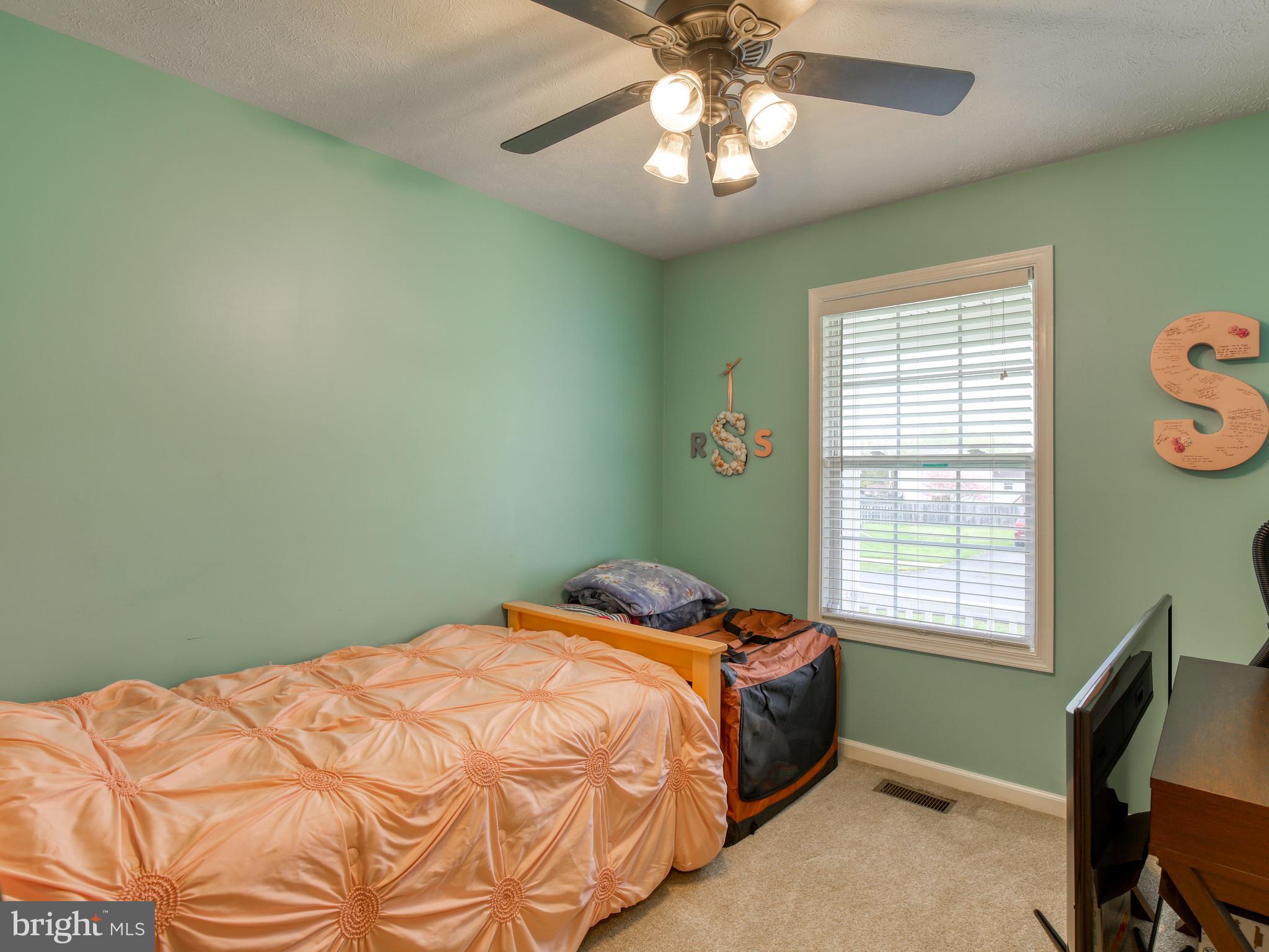 107 Michelle Drive Ranson, WV 25438 - Photo 22 of 31 Bedroom 3 w/ceiling fan and blinds