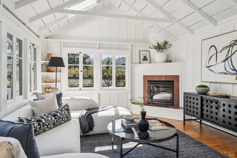 $1,950,000 | 484 Summit Avenue, Mill Valley, CA 94941