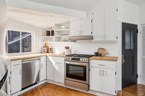 $1,950,000 | 484 Summit Avenue, Mill Valley, CA 94941