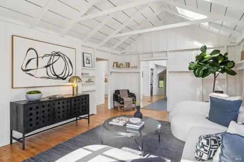 $1,950,000 | 484 Summit Avenue, Mill Valley, CA 94941