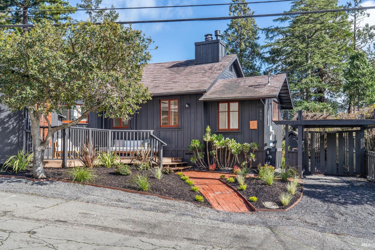 484 Summit Avenue Mill Valley, CA 94941 - Photo 2 of 50