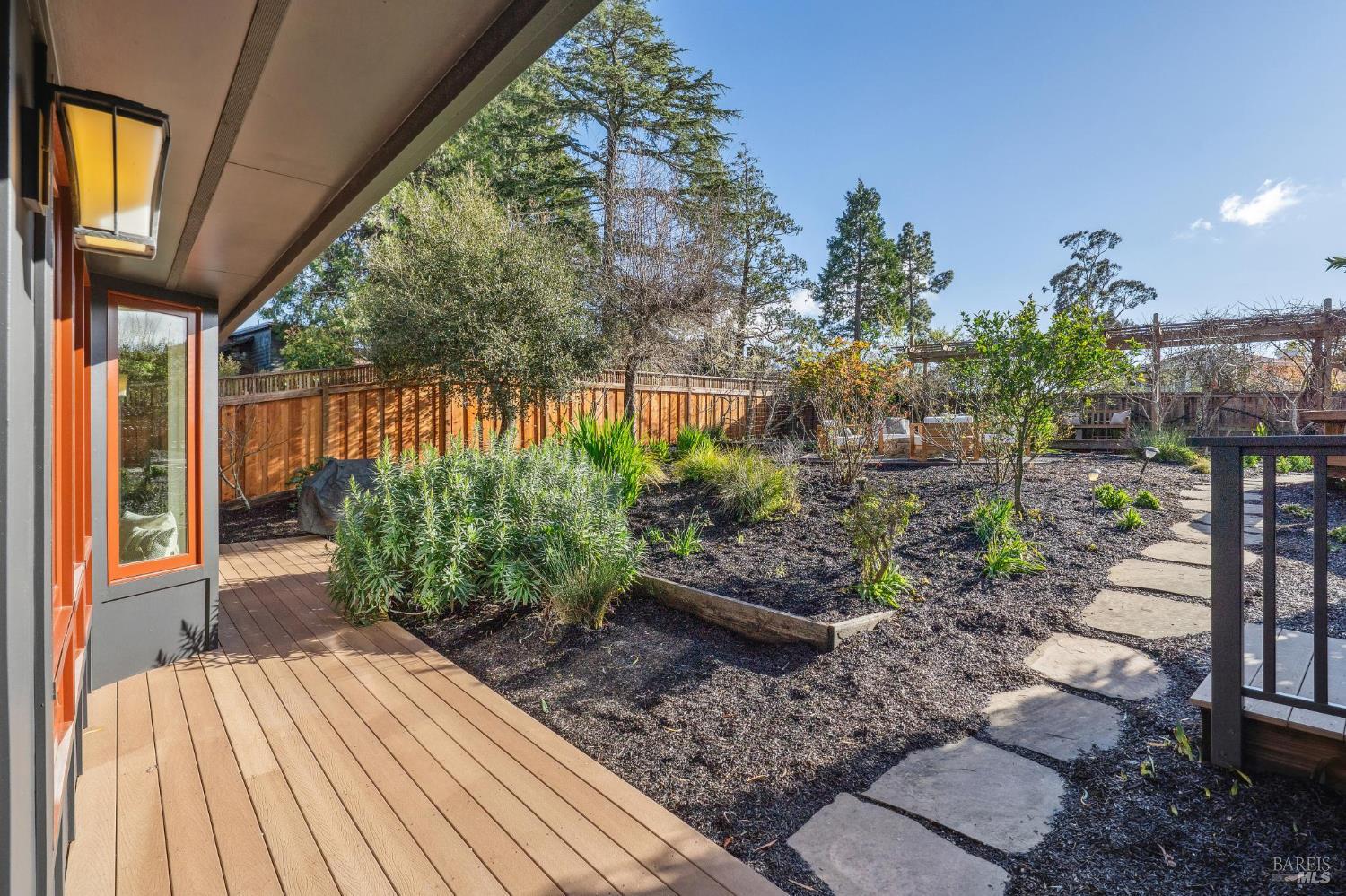 484 Summit Avenue Mill Valley, CA 94941 - Photo 34 of 50