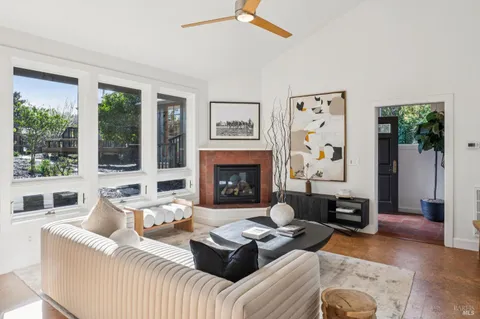 $1,950,000 | 484 Summit Avenue, Mill Valley, CA 94941