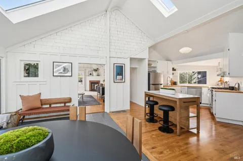 $1,950,000 | 484 Summit Avenue, Mill Valley, CA 94941